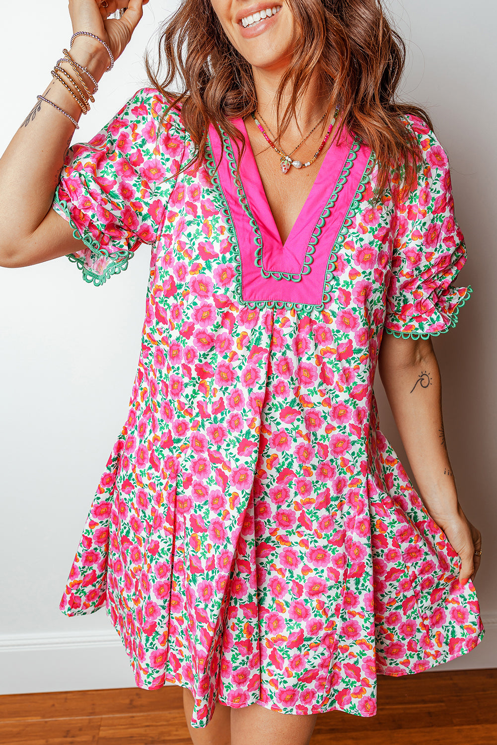 Pink Floral Print V Neck Patchwork Short Bubble Sleeve Mini Dress 2c99f492133a810c