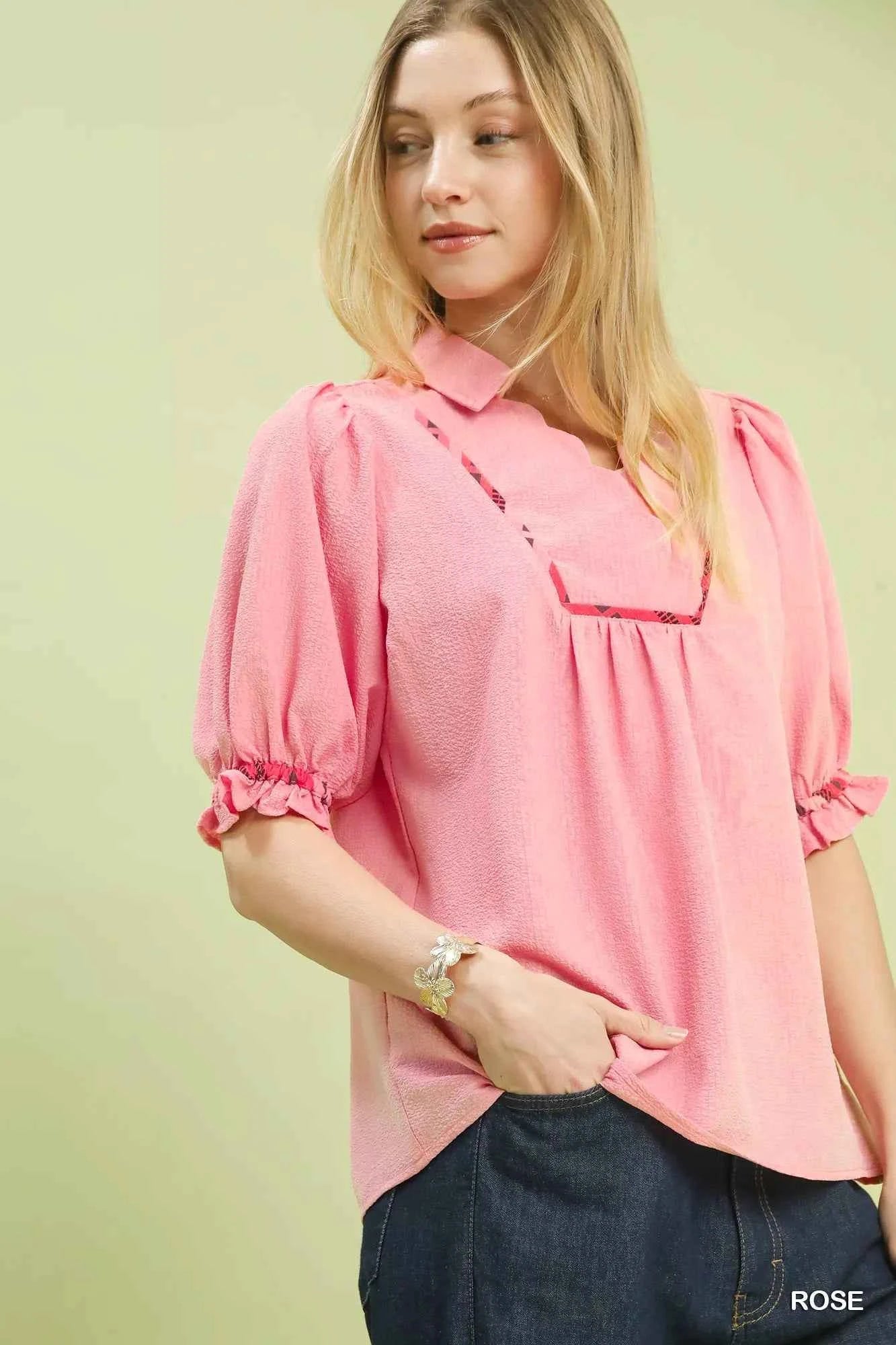 Umgee Scalloped Trim Blouse with Puff Sleeves 2cb2a703-80fe-4b69-95eb-6c82745fd41f-Max-Origin