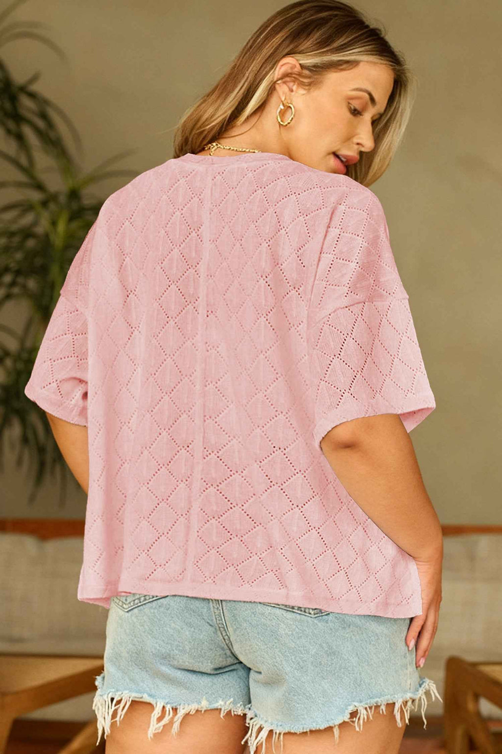 Light Pink Pointelle Rhombus Knit Plus Size V Neck Loose Top 2cbcb90e9aa05157