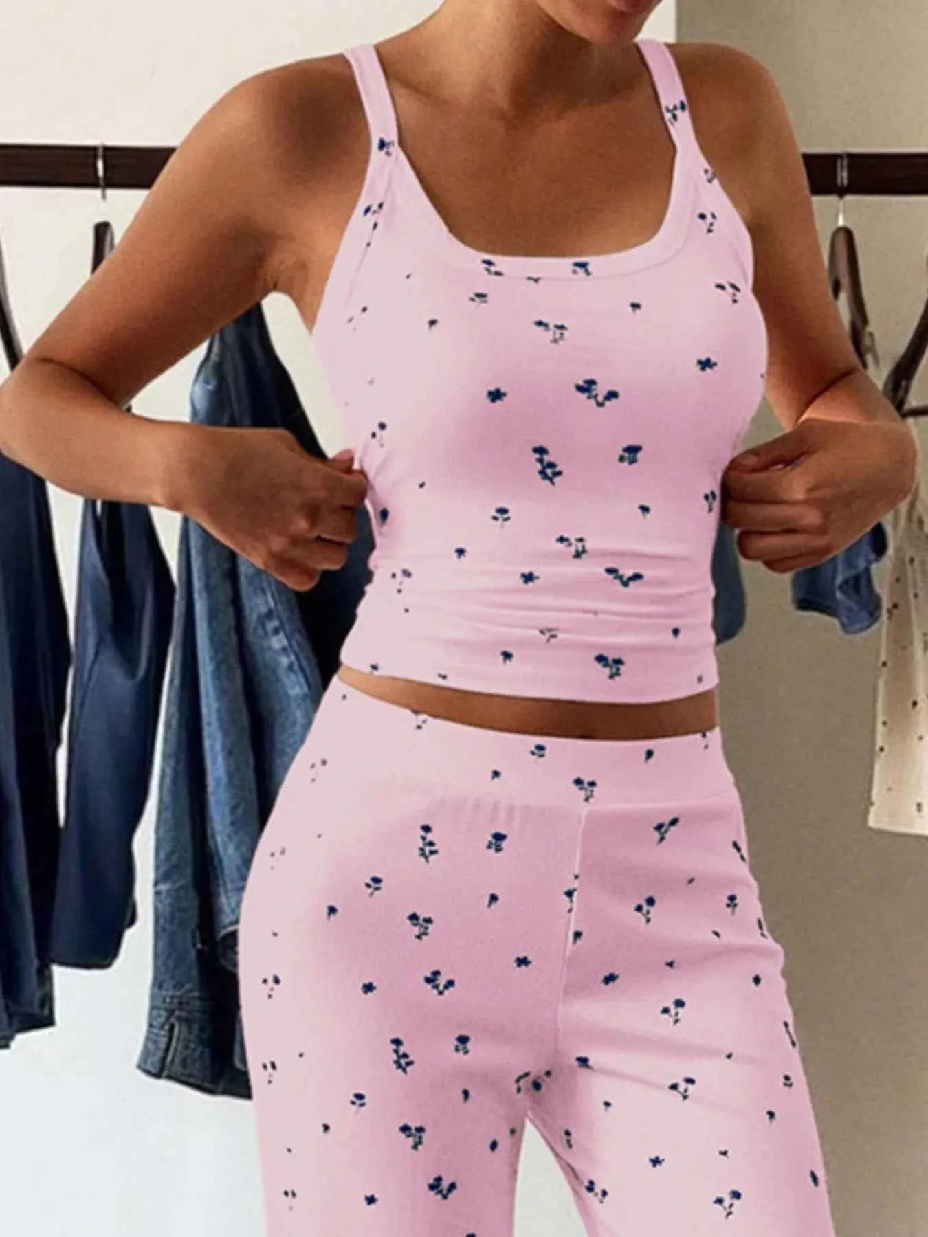 Floral Ribbed Cami and Wide Leg Pants Set 2ce619c2-77db-49be-8ab3-92599ccd99d0-Max-Origin
