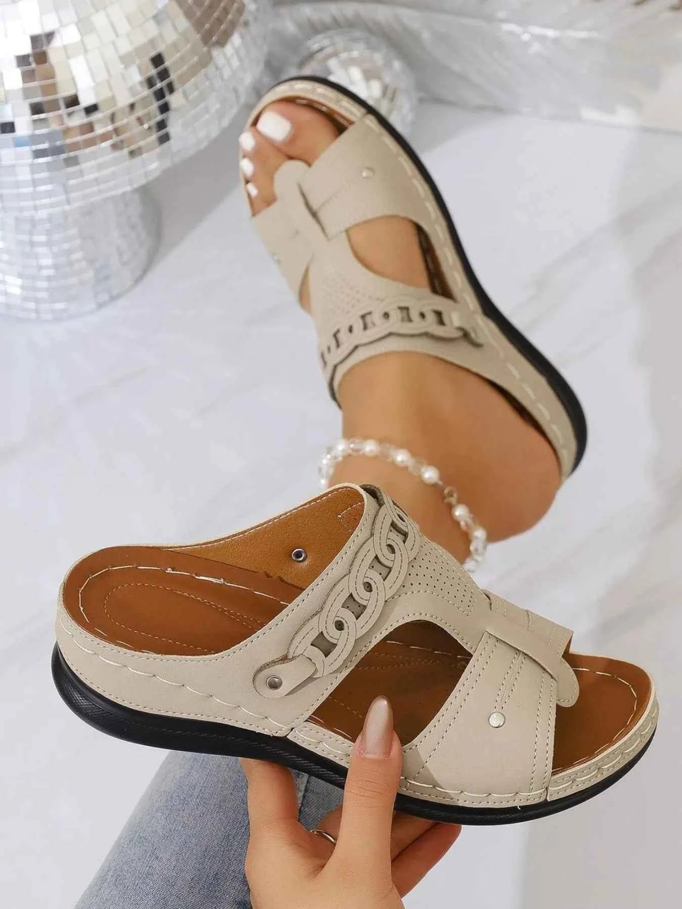 Casual Hollow Out Comfort Sandals Khaki 2d01eaa4-9f8a-417a-b667-97c71fcecc6e-Max-Origin