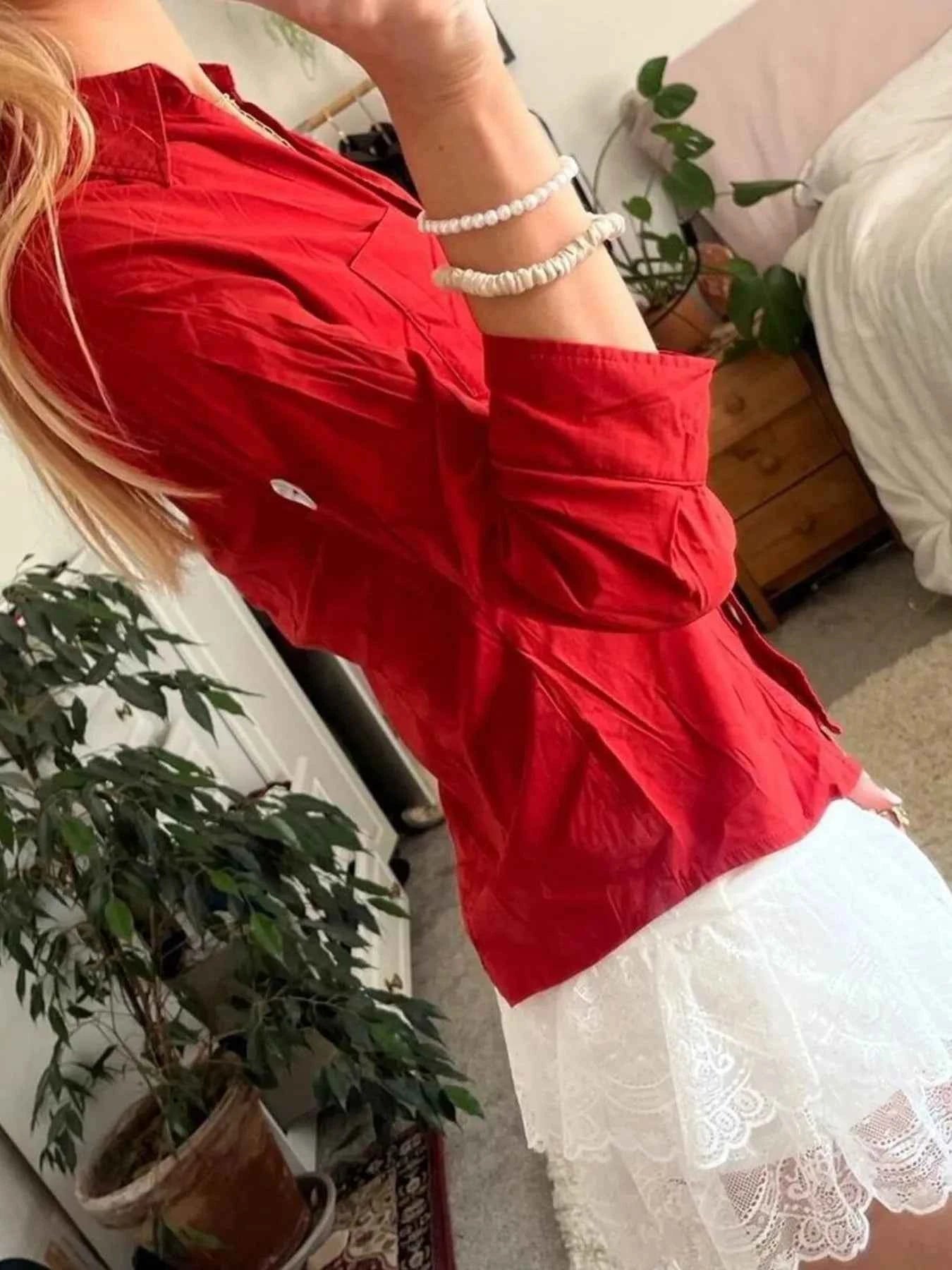 Collared Neck Button-Down Shirt 2d1b18a6-f03e-4a29-9bd6-49e367fd5e1c-Max-Origin