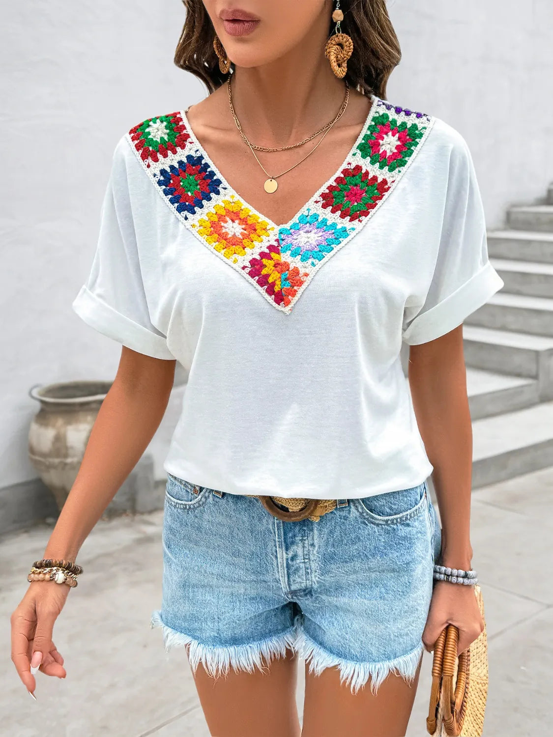 Contrast V-Neck Short Sleeve Top 2d5a6164-9008-49fe-a949-62513f748dee-Max-Origin