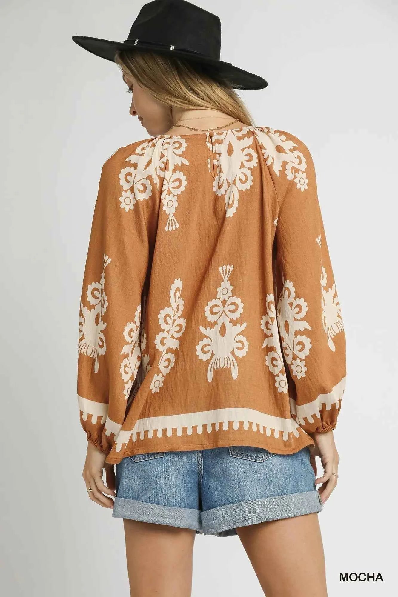 Umgee Full Size Two Tone Border Print Top with Balloon Sleeves Plus Size 2d5db4ef-f1a8-4028-9945-2a96d1738fdb-Max-Origin