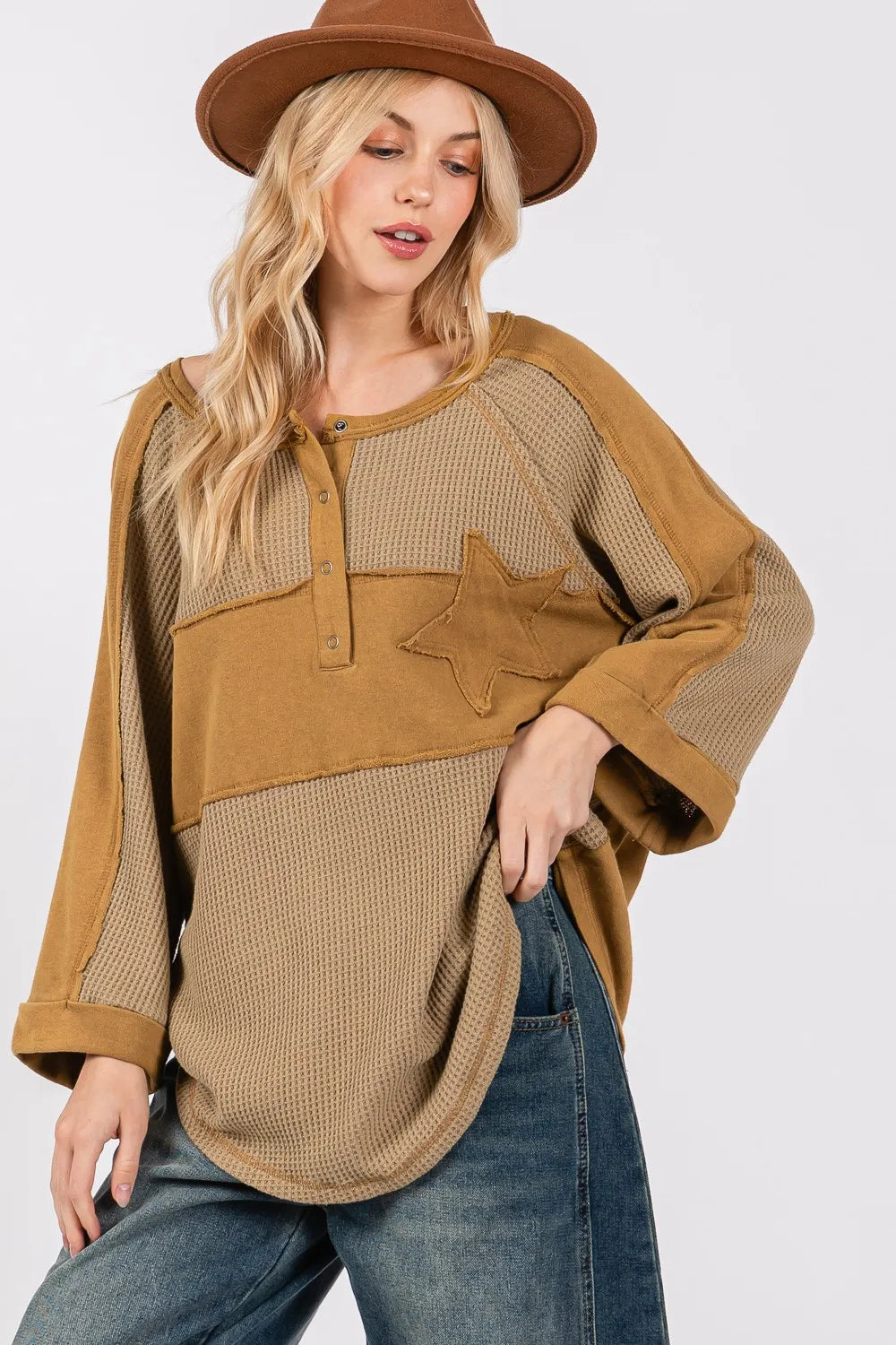 SAGE + FIG Star Applique Patch Exposed Seam Waffle Knit Top 2d6ab083-599e-42e9-a3e6-2c71b932cb20-Max