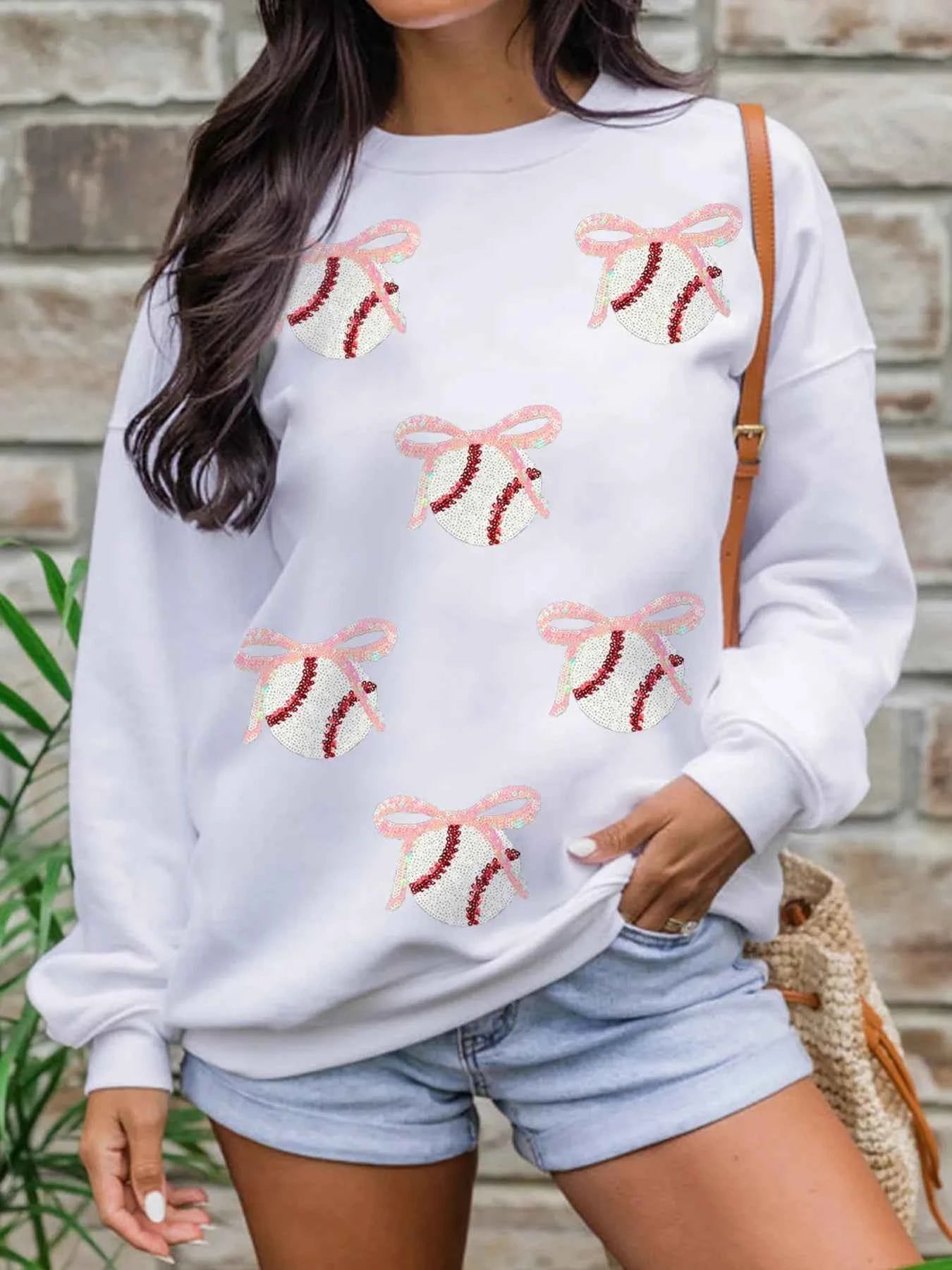 Sequin Bow Baseball Patched Casual Sweatshirt 2d736ff477bd43ee94ff8d8f8dd0280a-Max-Origin