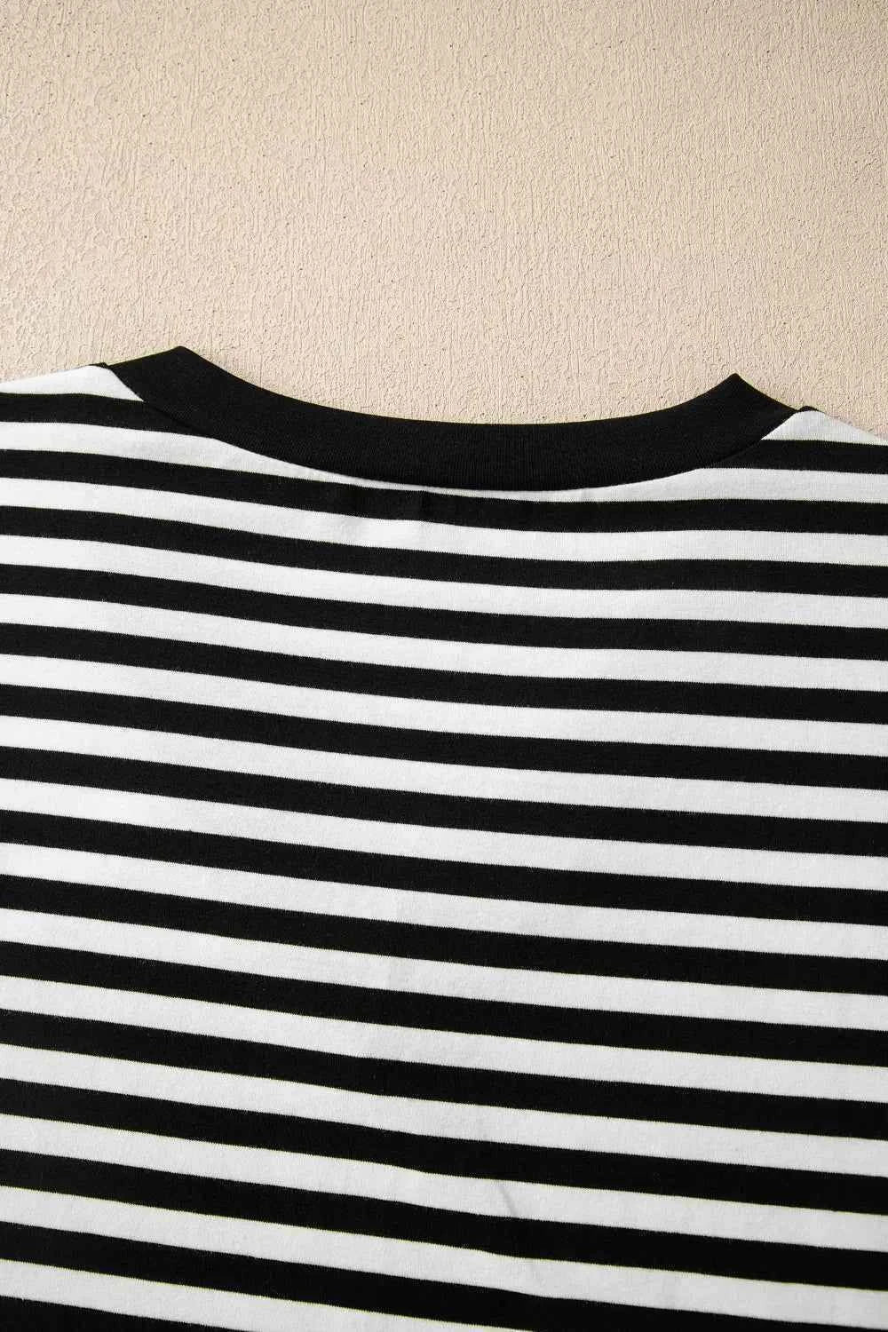Striped Print V Neck Delicate Trim Casual Tee 2d86e6a5-33a6-4917-8564-bc1f9ced19a1-Max-Origin
