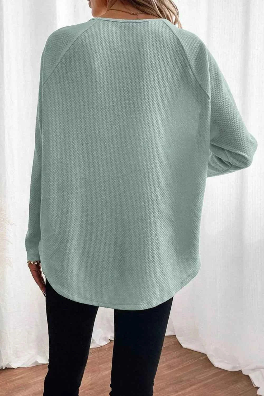 Round Neck Raglan Sleeve Blouse 2dd61e3f-8875-49ae-8037-ab4ea343aca0-Max-Origin
