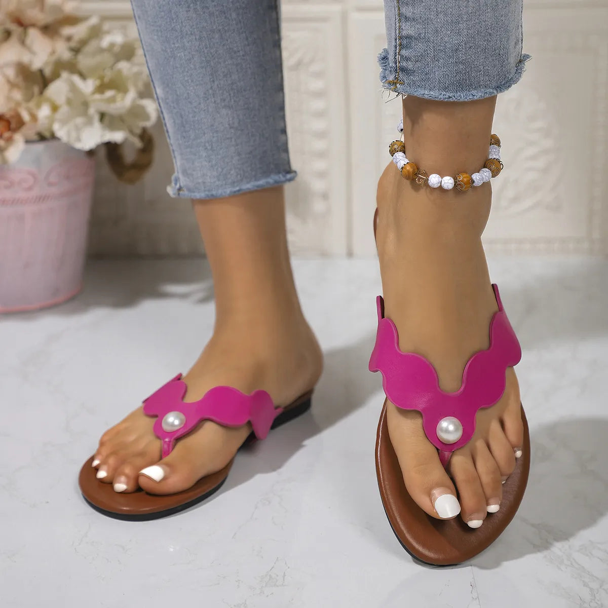 Toe Post Flats Sandals 2dd7f9c9-db05-43ed-bcf0-36fb7f2478ce-Max-Origin