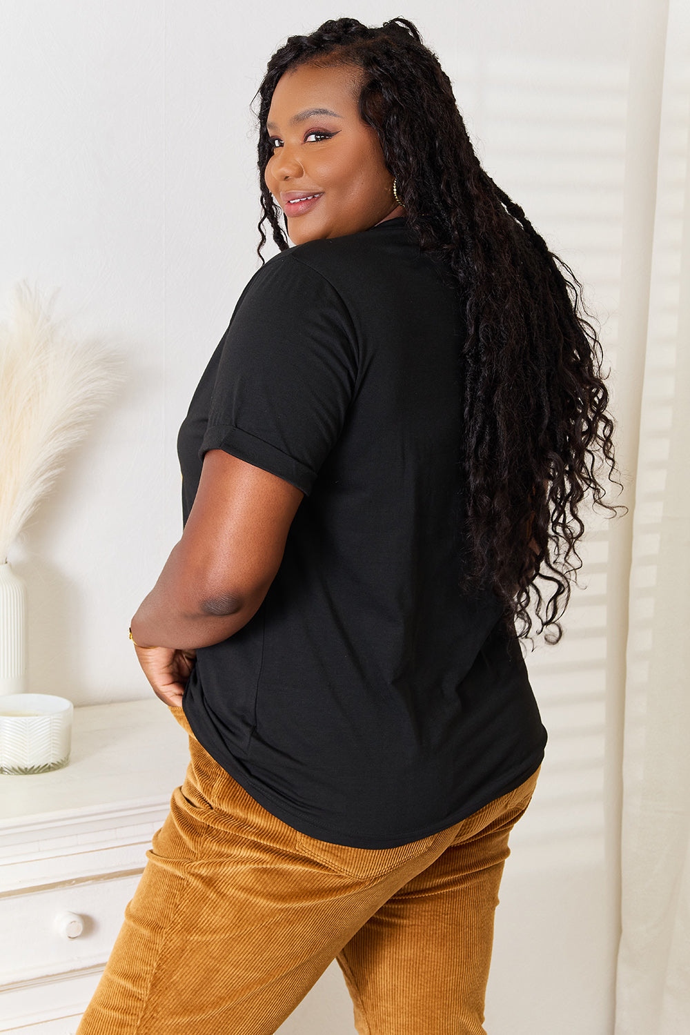 Simply Love BE KIND Graphic Round Neck T-Shirt 2e12baafde0848f892bd100c0da3b61d-Max