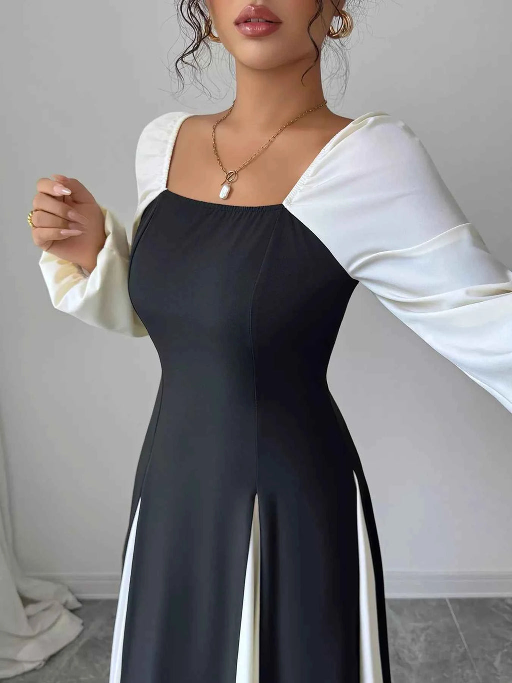 Color Block Square Neck Maxi Dress 2e137b9d-a01a-44c0-ae86-d2b6cb31310f-Max-Origin