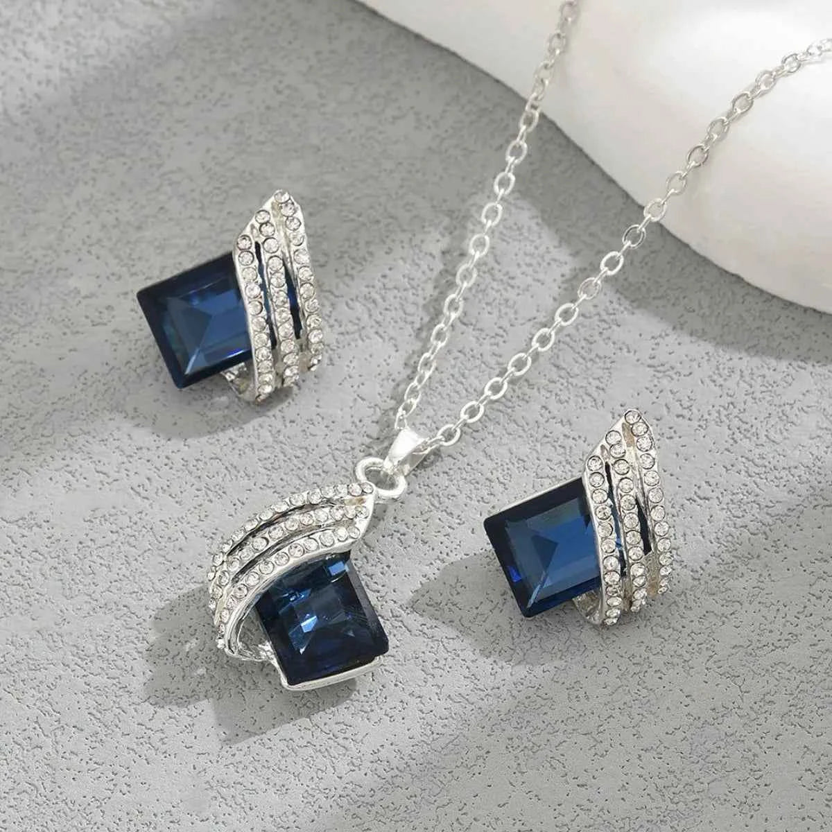 Stainless Steel Crystal Geometric Earrings and Necklace Jewelry Set 2e212974-8d58-464f-bfee-b35b8296b79c-Max-Origin