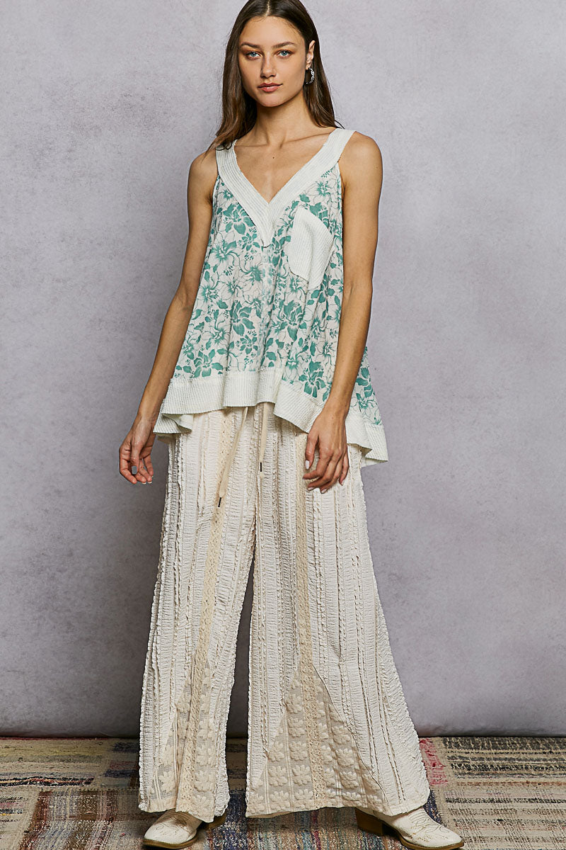 POL Floral V-Neck Tank with Front Pocket 2f508a8b-b848-4a3a-83f0-073ddd1d7e1b-Max