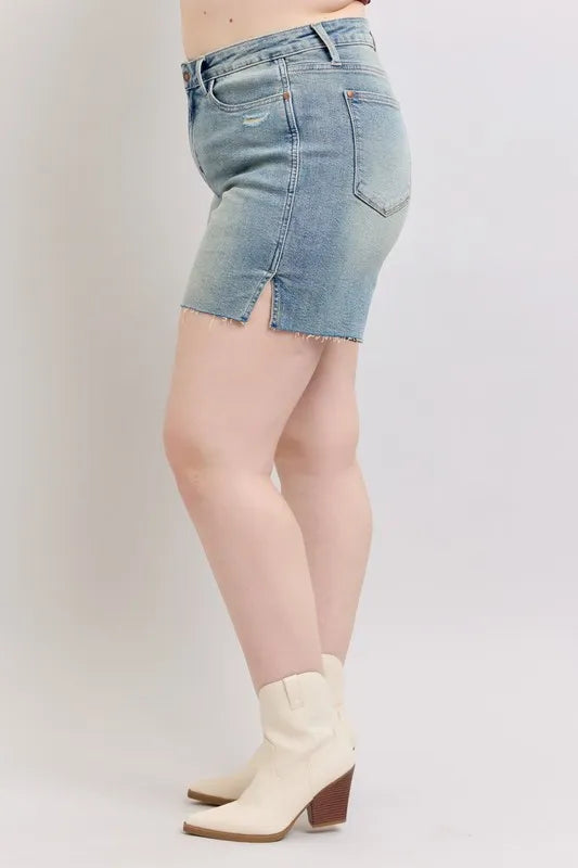 Judy Blue Full Size High Waist Vintage Wash Side Slit Denim Shorts Plus Size 2f78c012-6973-473c-91a0-609f3a77b071-Max-Origin