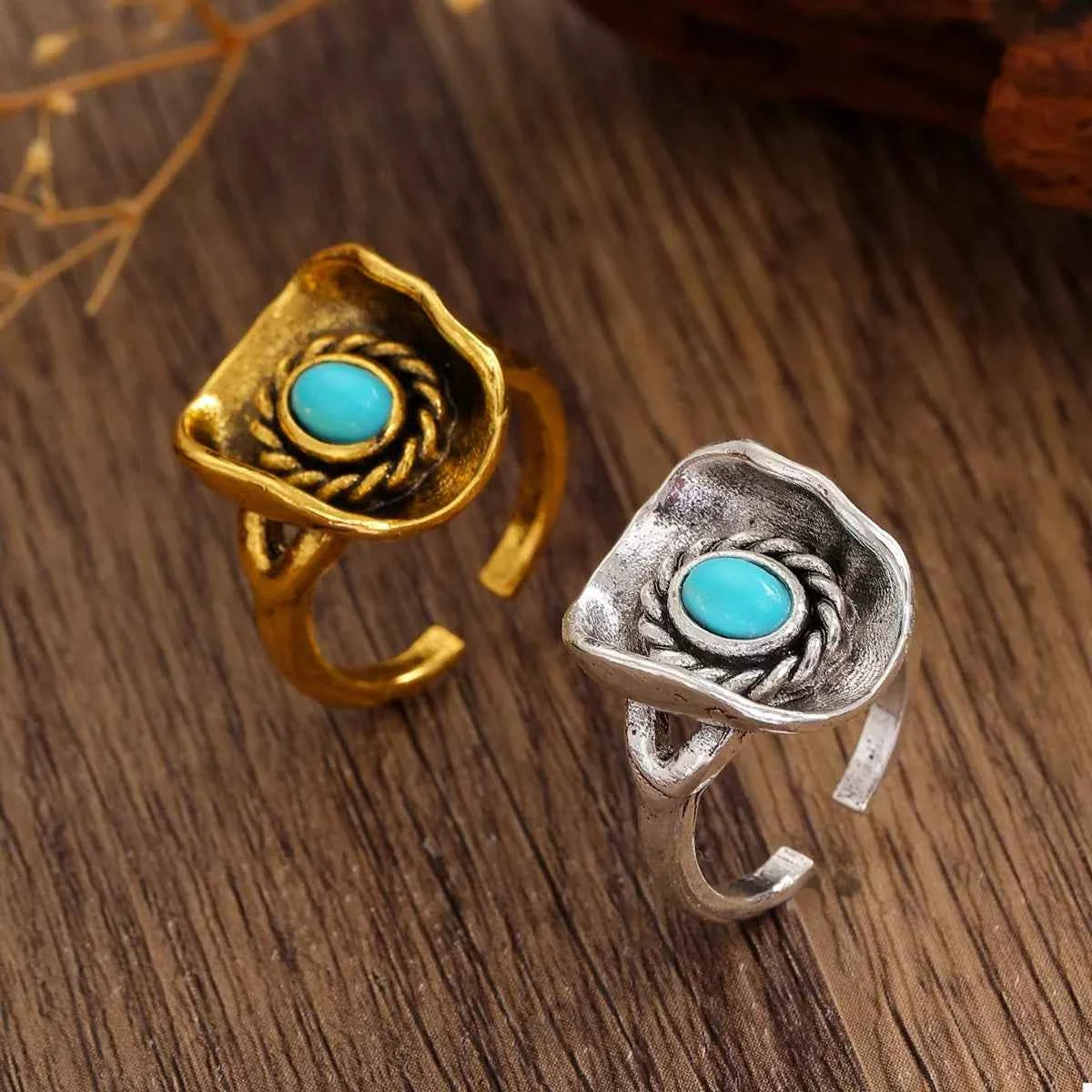 4 Piece Vintage Western Style Bull Head Rings 2f8206e9-a878-4023-b311-19629996ce1b-Max-Origin