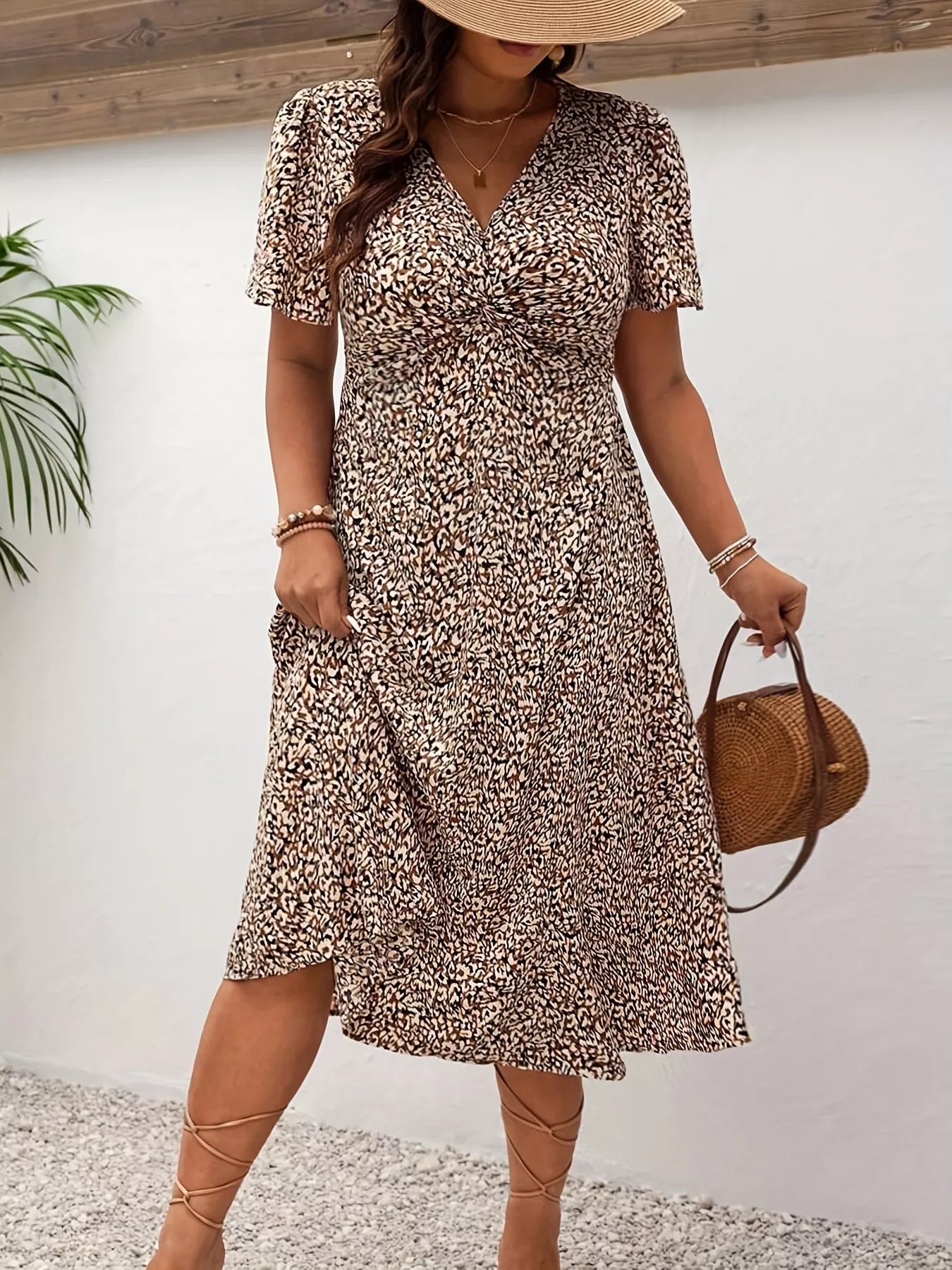 Plus Size Printed V-Neck Short Sleeve Midi Dress 2f82990982aa458d8f72d048bdef23e3-Max-Origin
