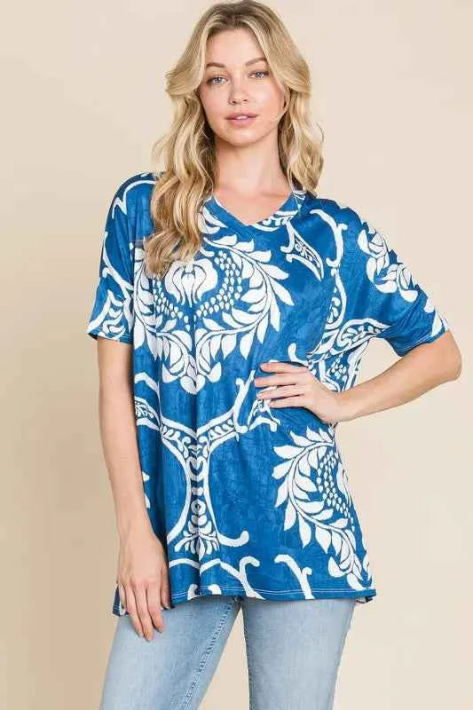 BOMBOM Printed Relaxed V-Neck Tunic Top 2fb2f0666bcd42e6991cf6ce9f08a982-Max-Origin