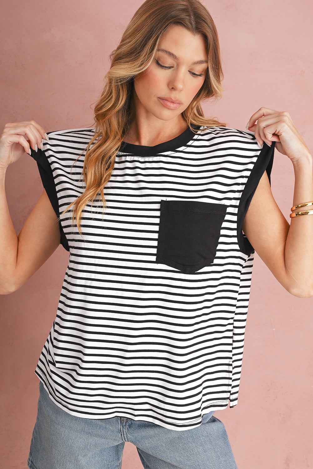 Red Stripe Chest Pocket Patch Round Neck Sleeveless Tee 2fdad49ef369be54
