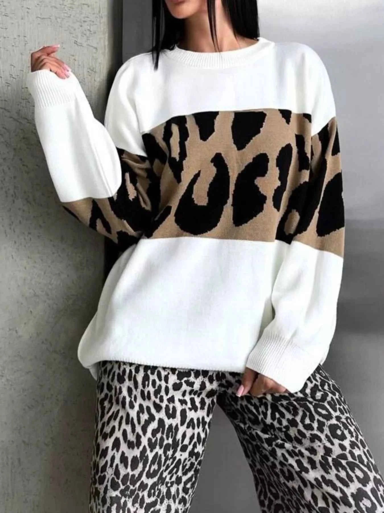 Leopard Color Block Round Neck Sweater 305d356a-5aa8-4dea-baa2-8f8a8adfd399-Max-Origin