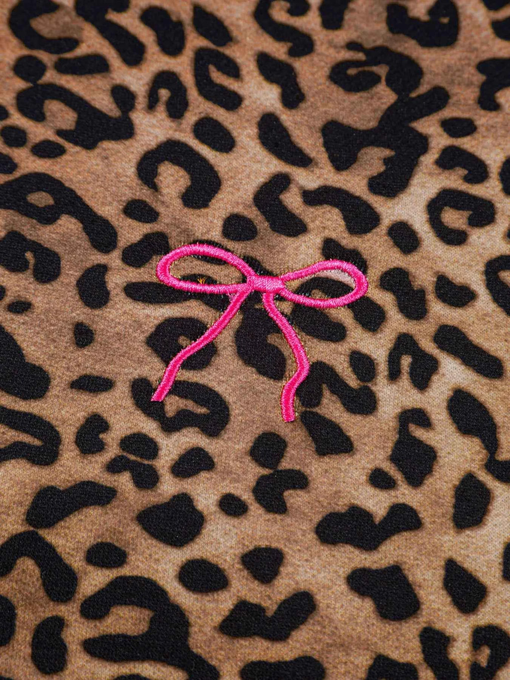 Leopard Print Contrast Trim Long Sleeve Top and Pants Set 306425c604e042068f5bf5c34cc51077-Max-Origin