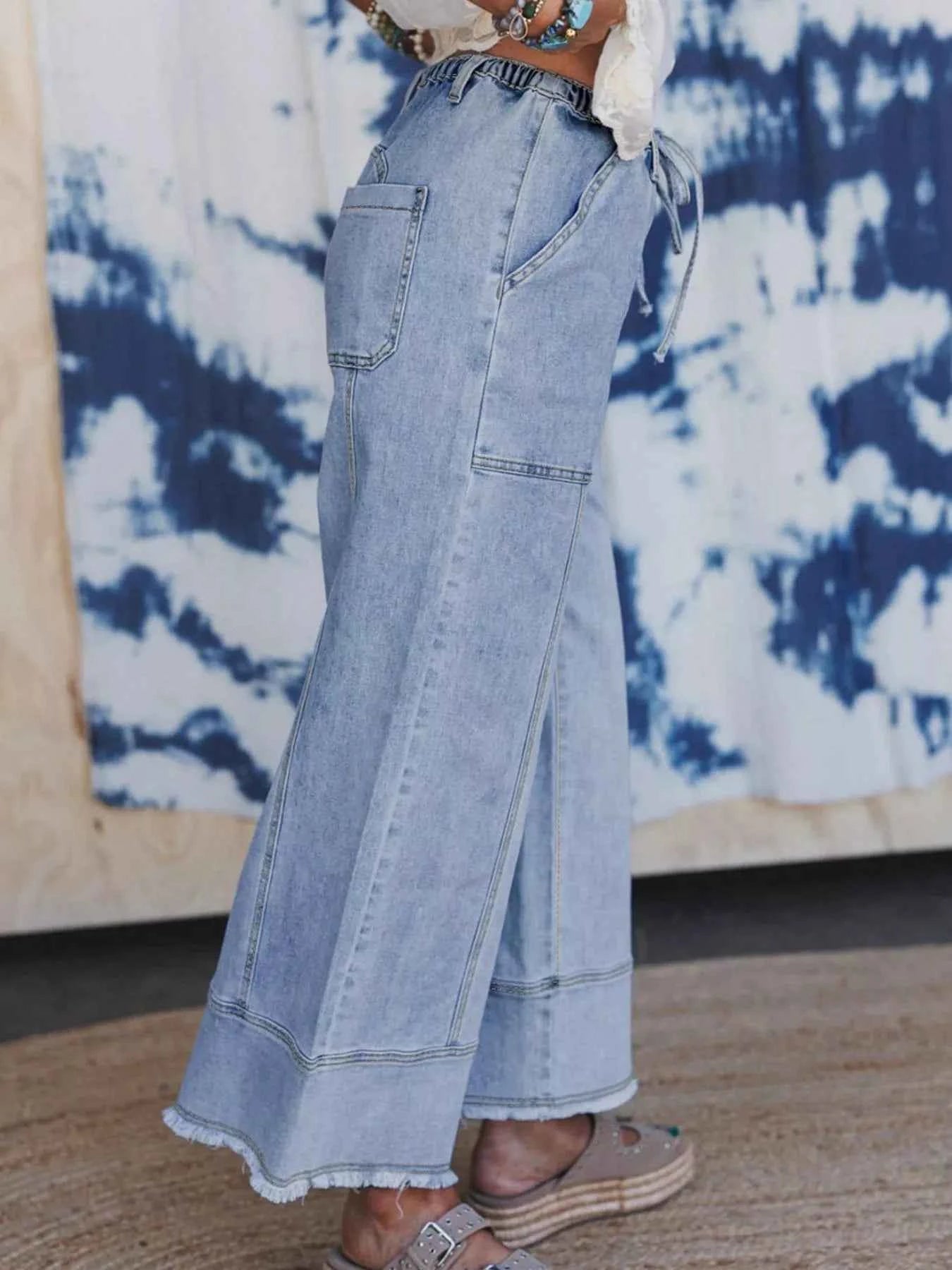 Wide Leg Drawstring Raw Hem Jeans 30e37ec6-c9f7-435d-9e78-69f9b6b82257-Max-Origin