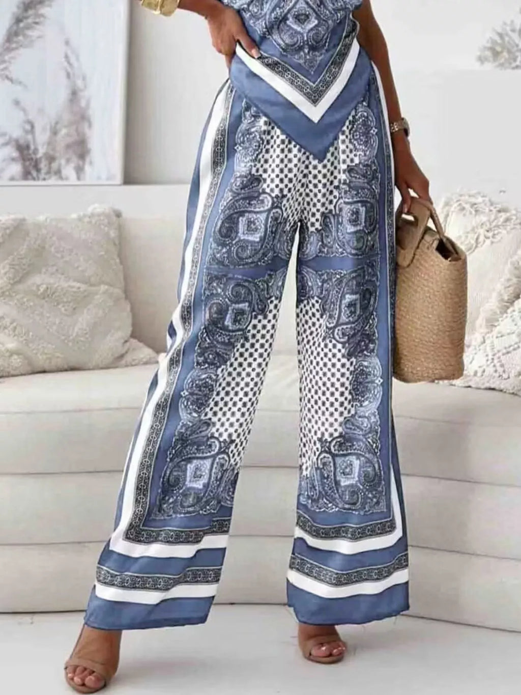 Tie Back Printed Cami and Pants Set 30e96efe-c8f3-47ea-b873-ea3081c7a5b7-Max-Origin