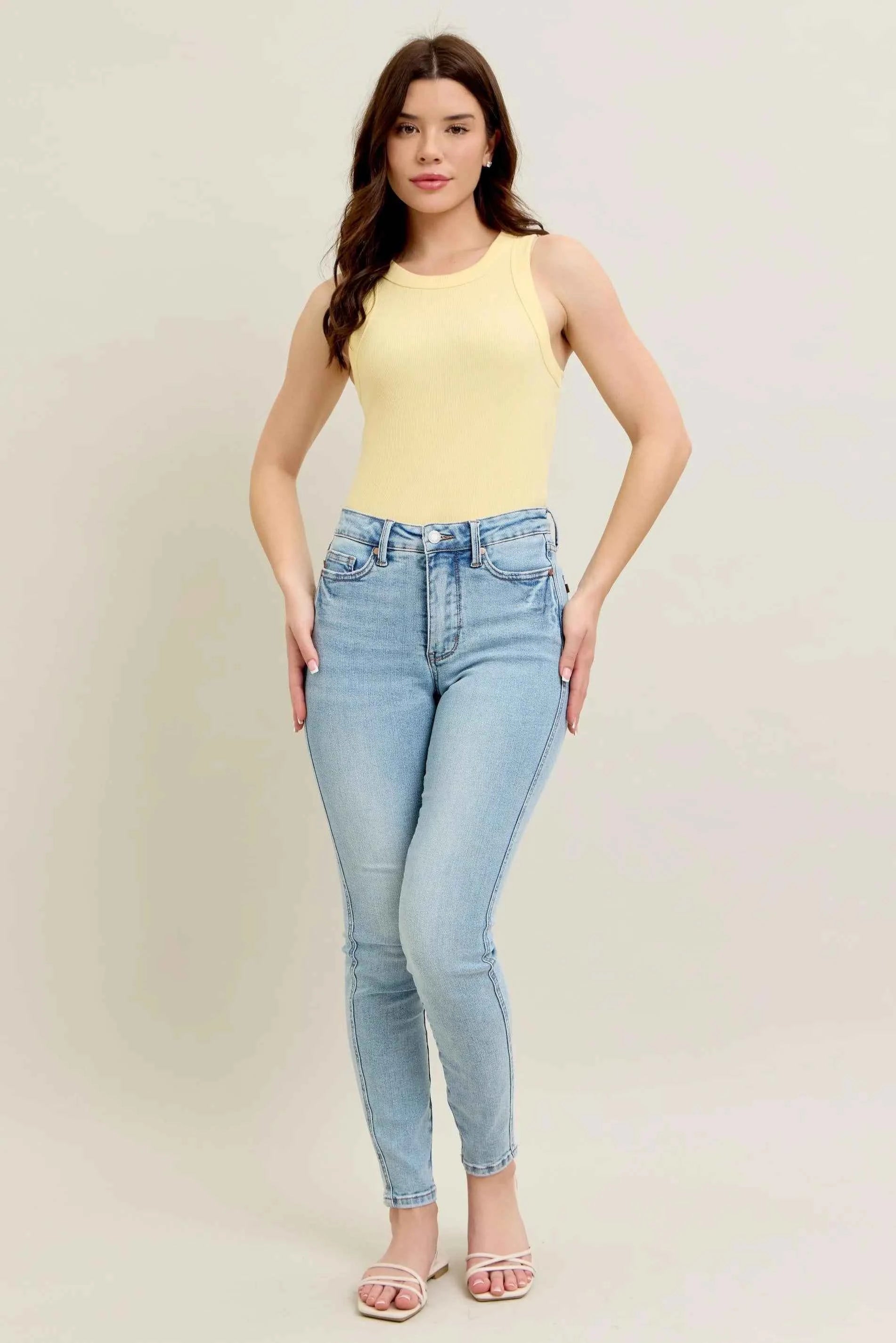 Full Size Mr Tummy Control Vintage Wash Skinny Jeans Plus Size 3102250fd0ad4bf89eb3277eaeb3d73d-Max-Origin