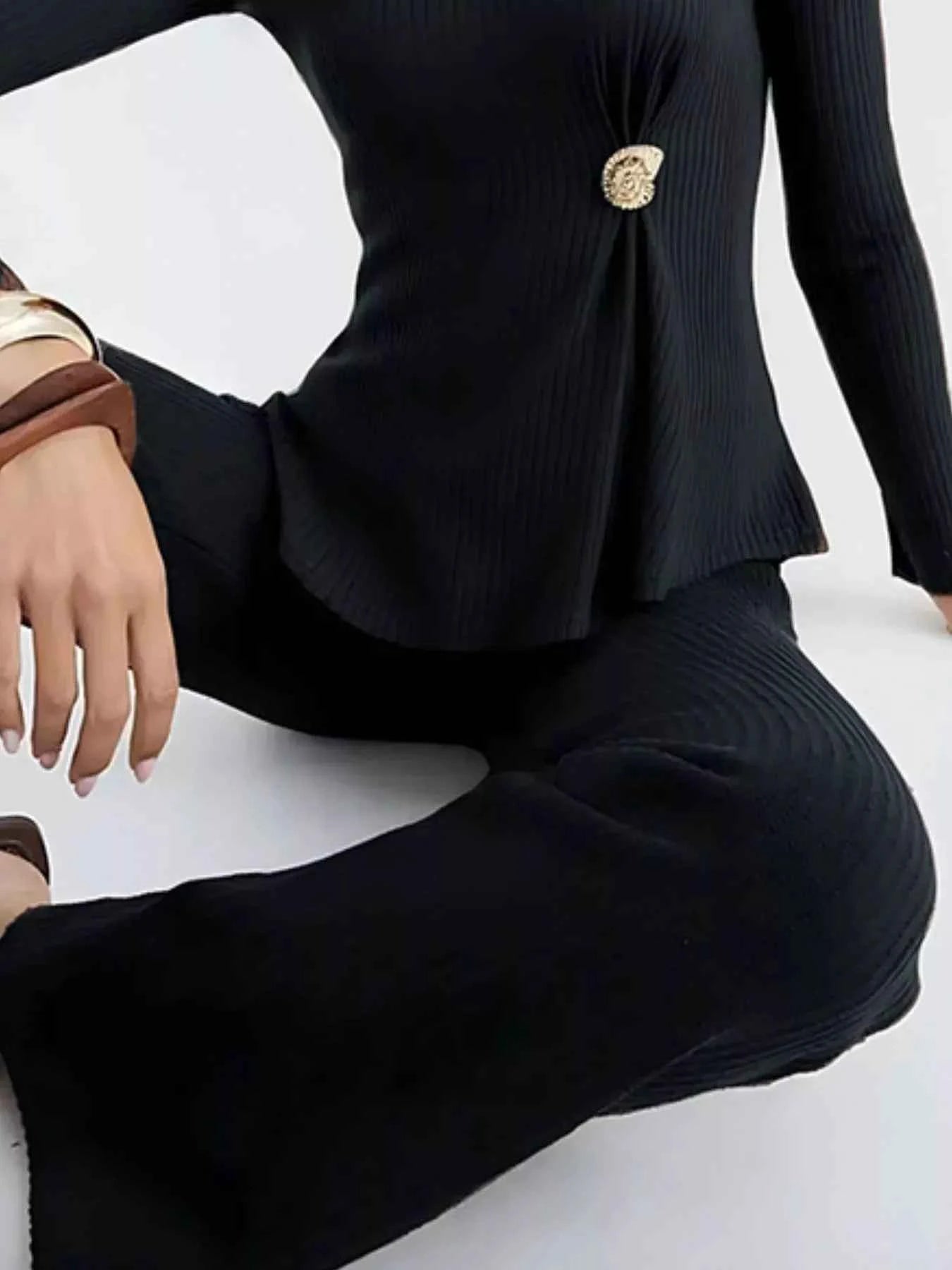 Ribbed Knit Round Neck Top and Pants Sweater Set 310e79f4-59cb-4be5-9ba9-f9b8c44431f3-Max-Origin