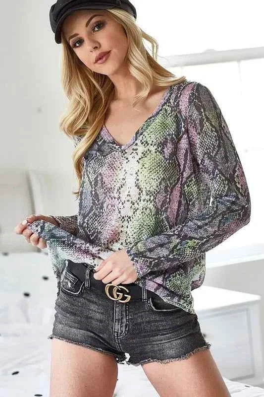 BiBi Snakeskin Print Low Gauge Hacci V Neck Top 314844c5d2634039ad2c8afe8fe24093-Max-Origin