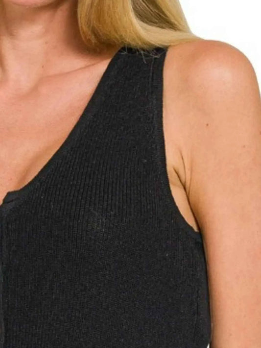 Button-up Cropped Sweater Vest 316b73d5-cde1-47c7-a082-ecc38aec9033-Max-Origin
