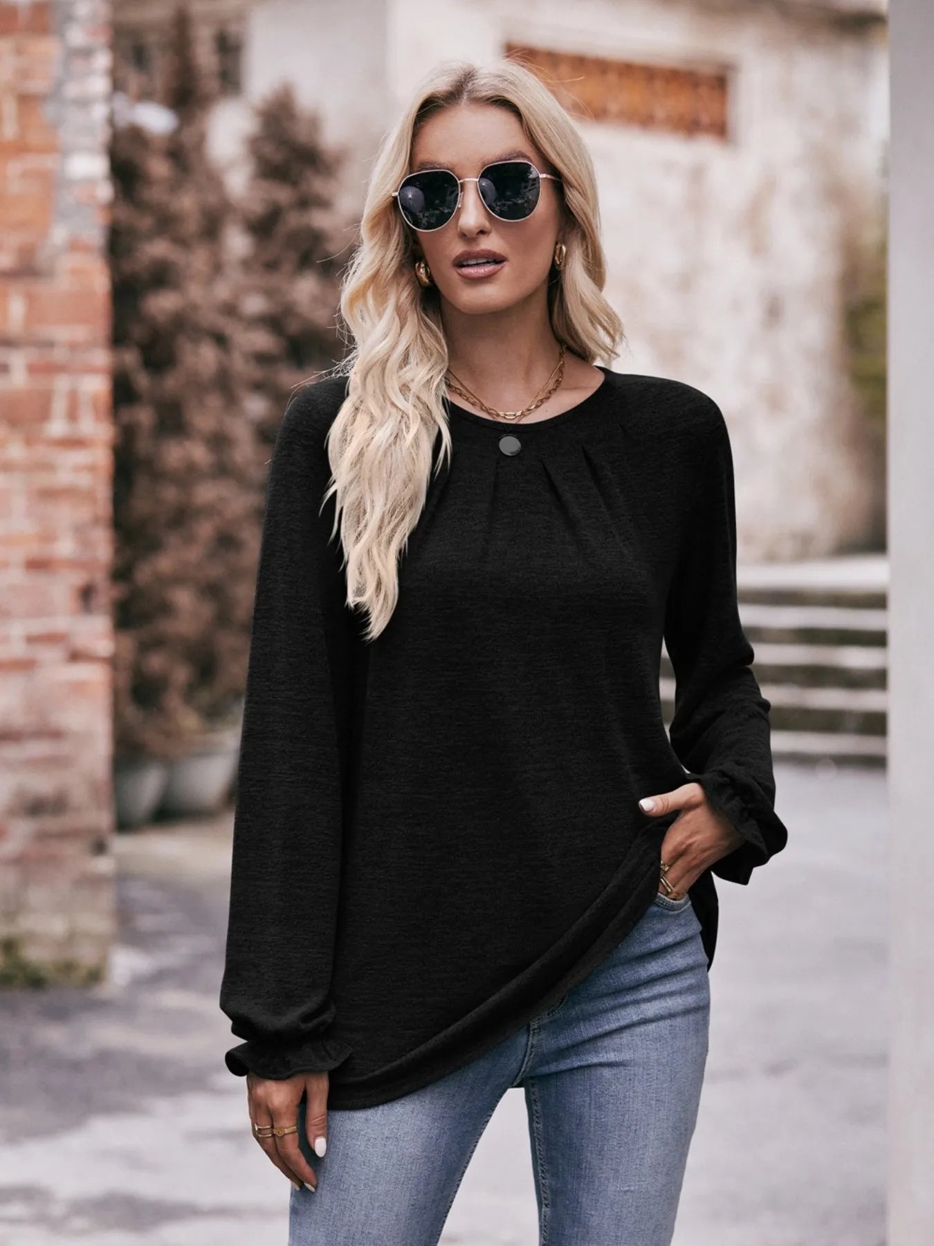 Round Neck Long Sleeve Casual T-Shirt Black 31b29432-e6e2-4d12-80f1-16dc47d6dade-Max-Origin