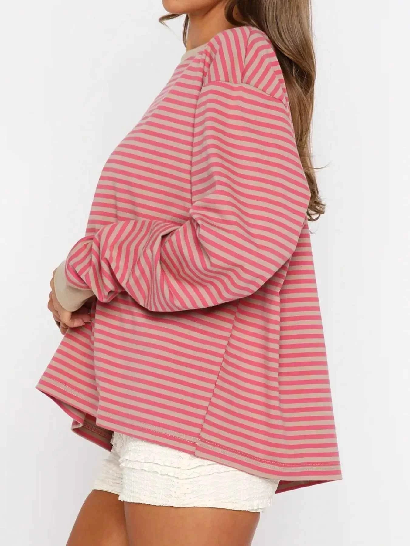Striped Oversized Round Neck Sweatshirt 31e22050-d257-4a80-a090-682d652056a7-Max-Origin