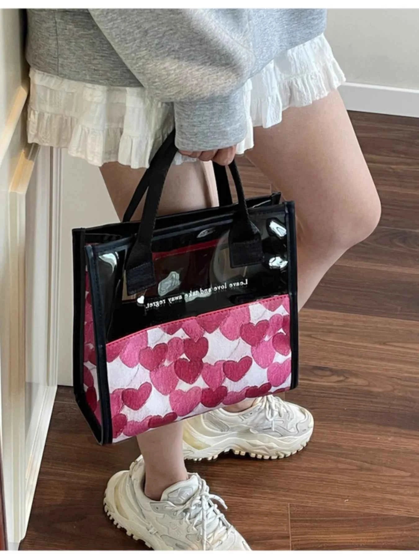 Heart Print Fashion Handbag 322dd13ad7a34eafa0bb487d568228ca-Max-Origin