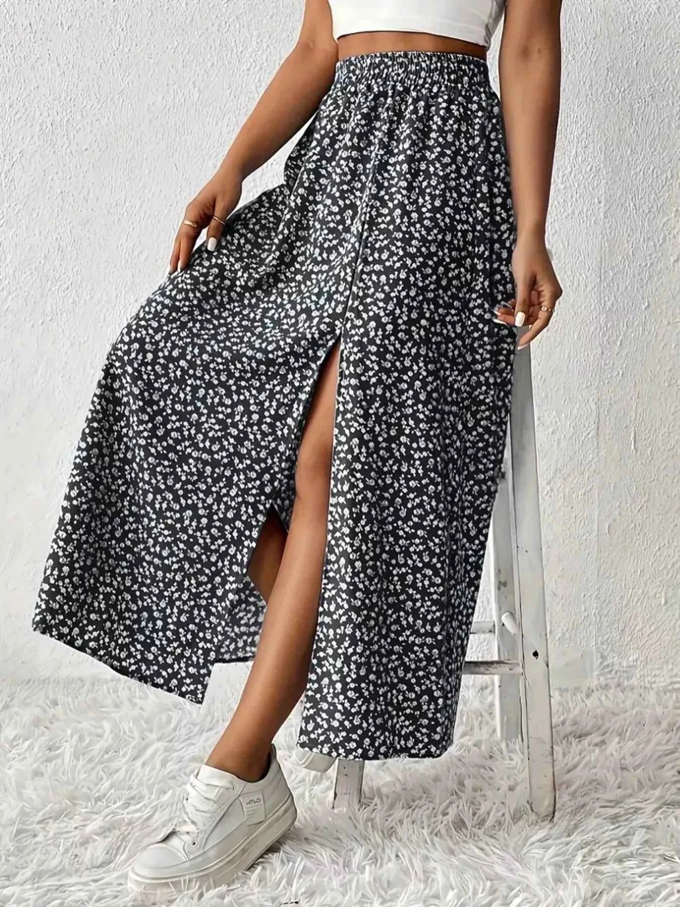 Slit Printed Skirt 3259b60b973745afb637ed3bcb7d794b-Max-Origin