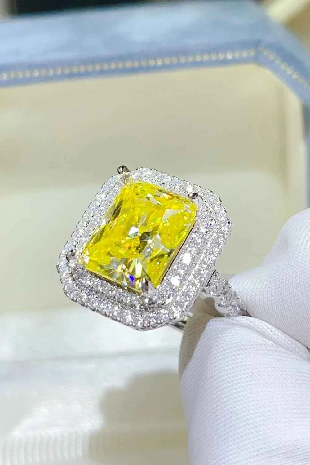 2 Carat Moissanite 925 Sterling Silver Ring 3293aa1e-e2b8-4034-be94-99eadaa2259e-Max