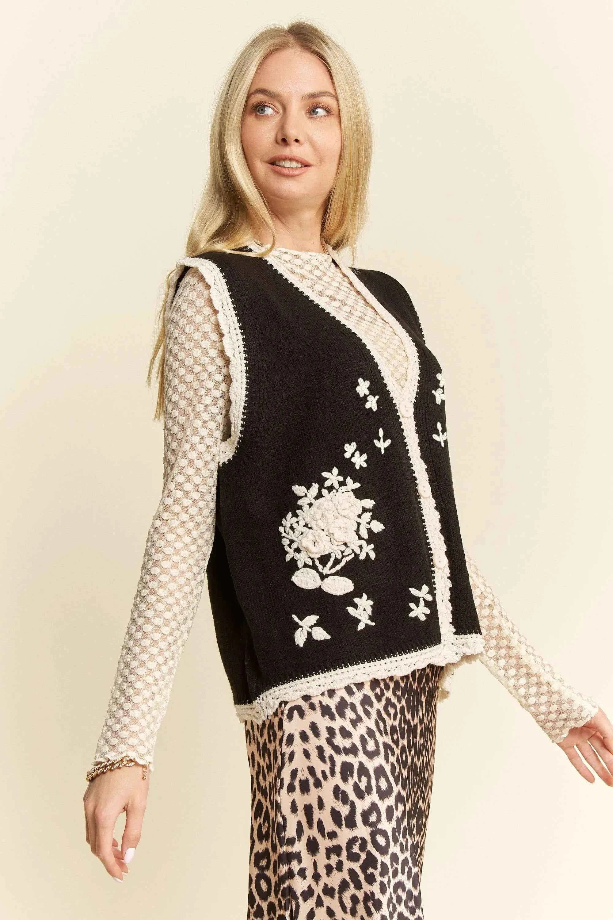 Davi & Dani Floral Embroidered Lace Sweater Knit Vest 32bf9b0872ec4c41b92148e48c74e982-Max-Origin