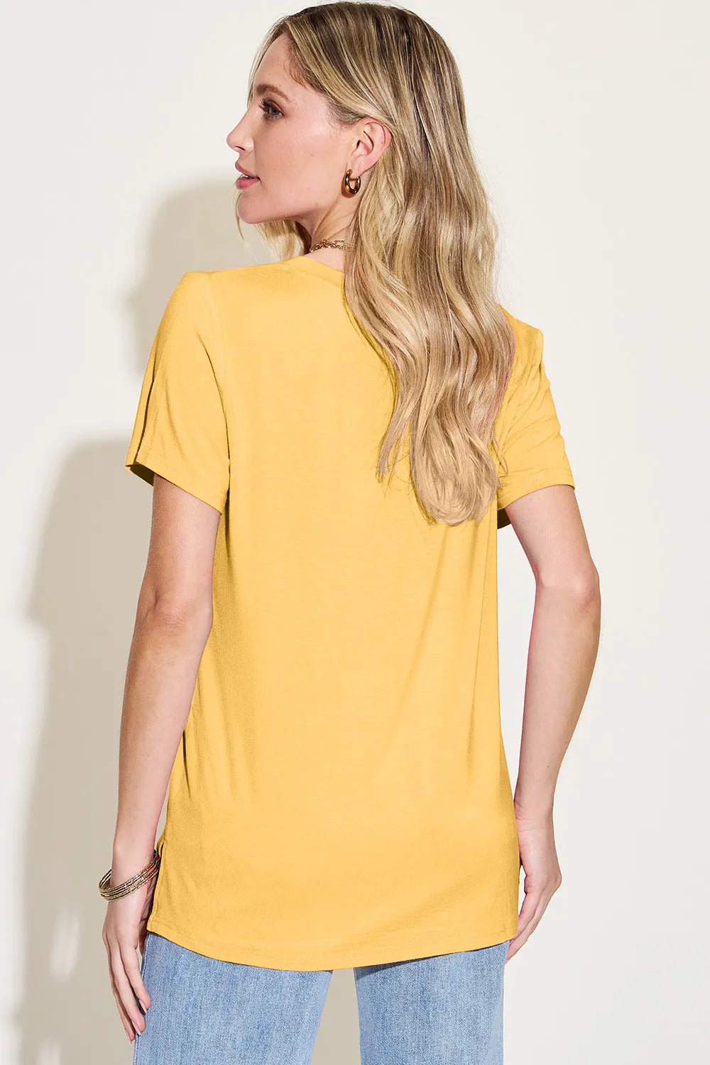 Basic Bae Bamboo Full Size V-Neck High-Low T-Shirt 330791b7-105f-49e3-a5b0-d80f77da1e7f-Max