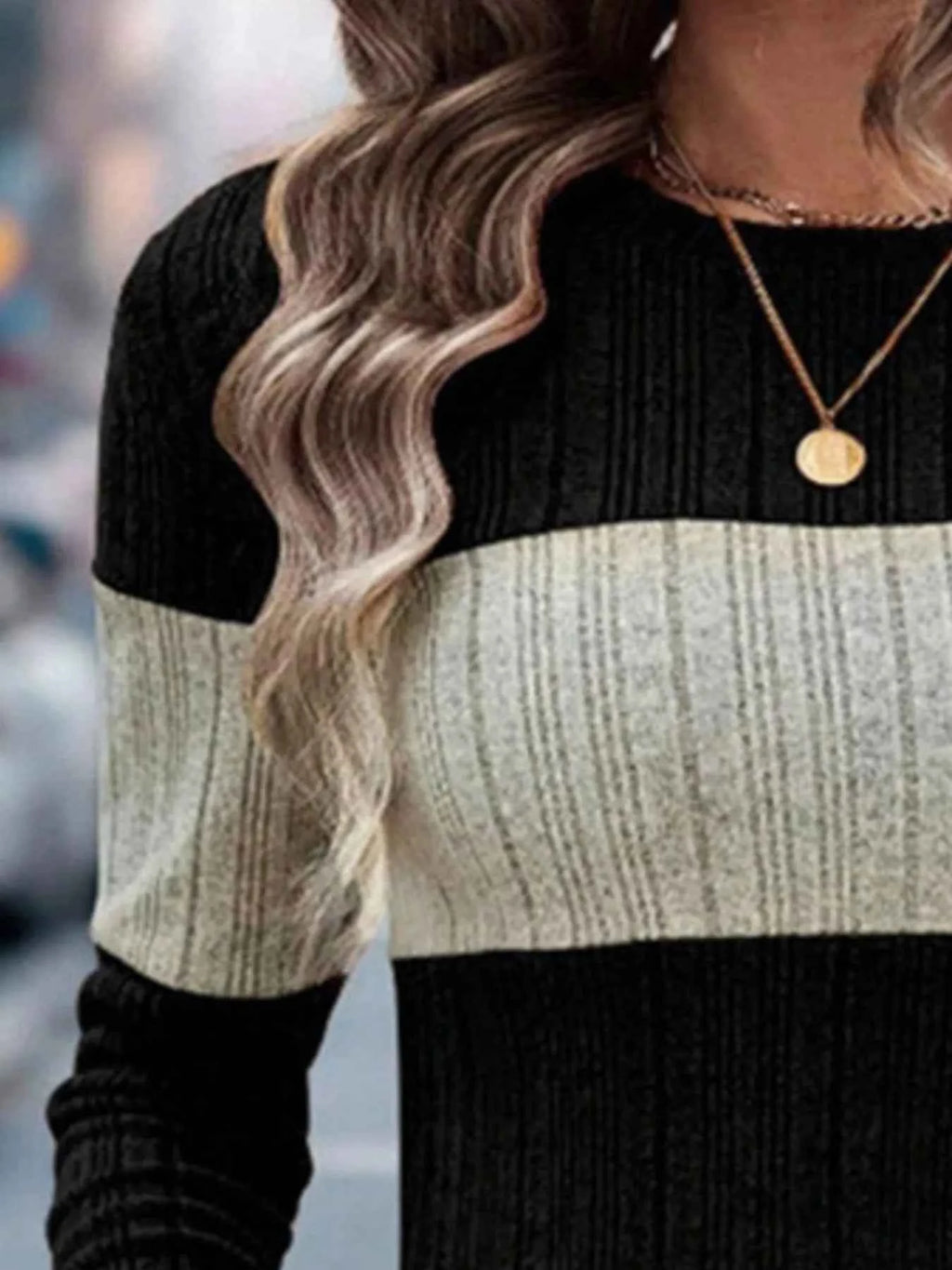 Color Block Round Neck Long Sleeve Sweater 331fd648-c811-4019-a7f4-739de21f7f62-Max-Origin