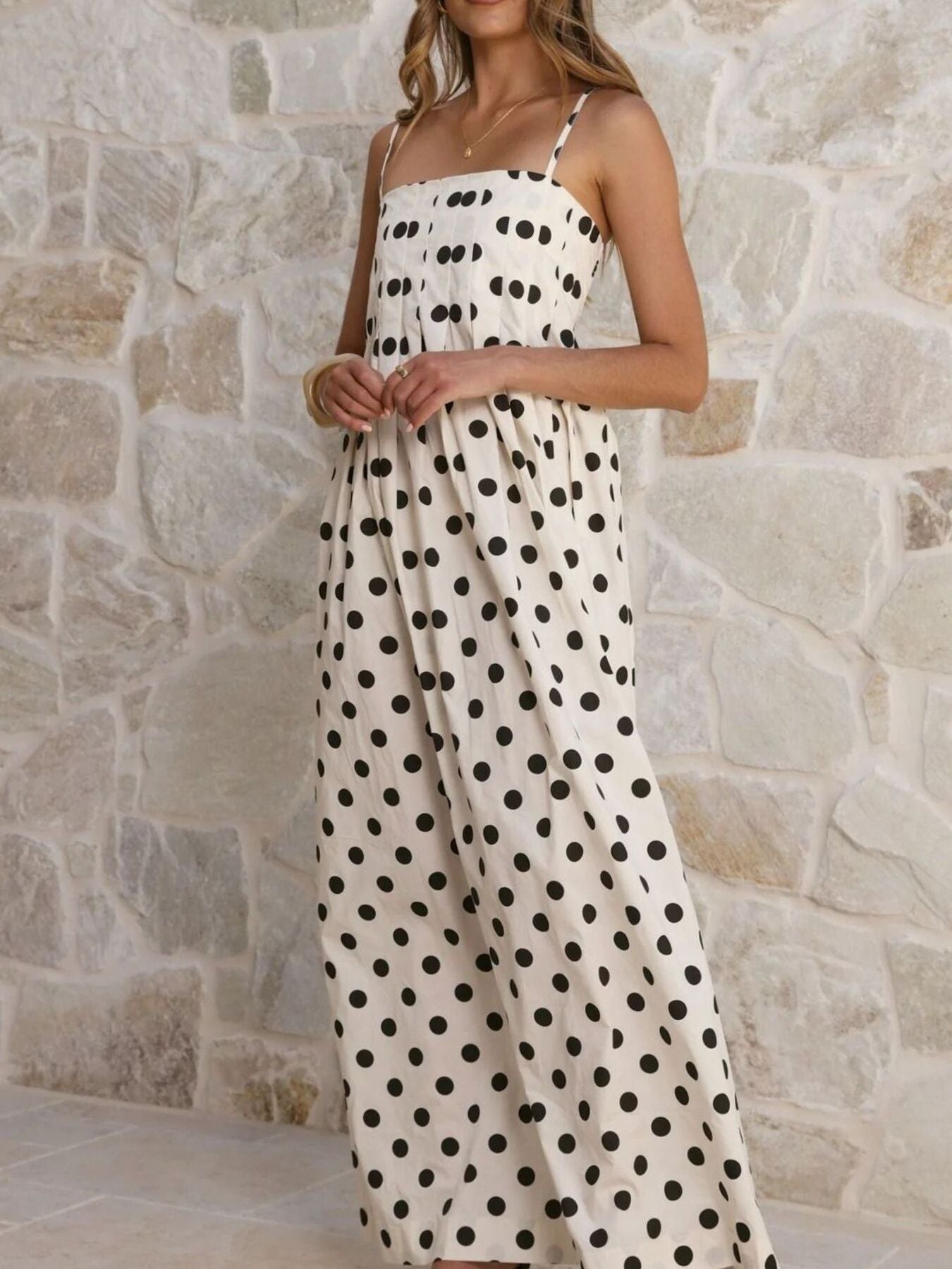 Polka Dot Pleated Detail Maxi Dress 33273193-2a8d-4cf7-805e-be996def2cc2-Max