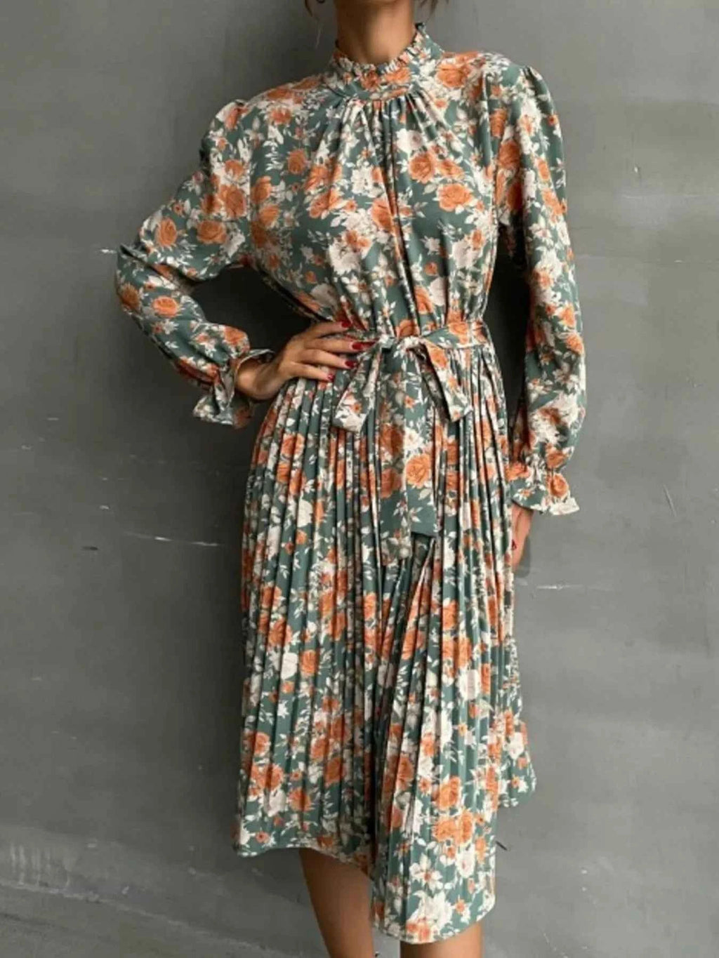 Floral Print Long Sleeve Pleated Midi Dress Green 332c09e4-d9c5-4776-819d-676493e6d802-Max-Origin