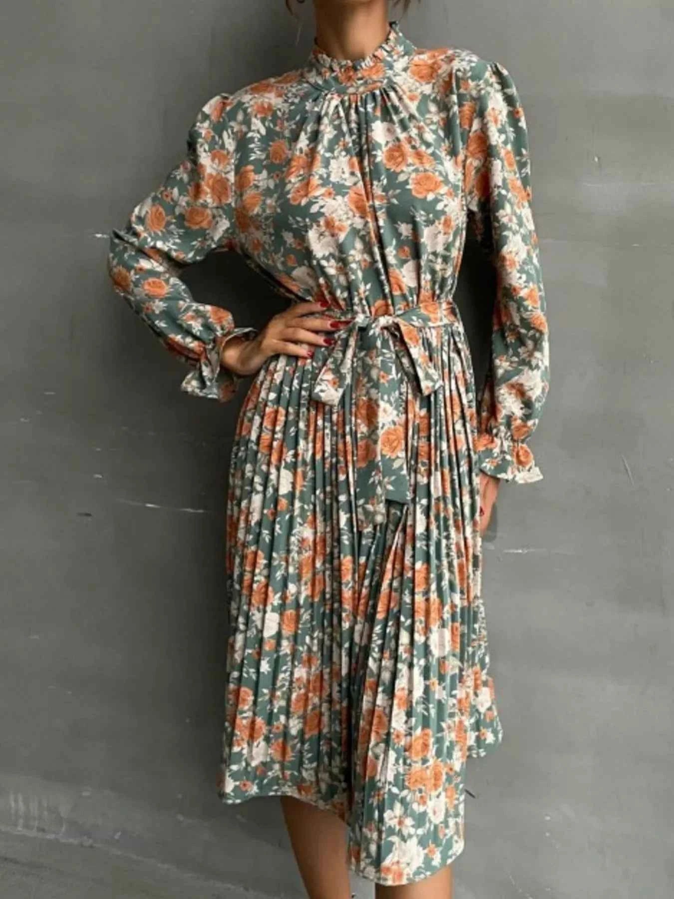 Floral Print Long Sleeve Pleated Midi Dress Green 332c09e4-d9c5-4776-819d-676493e6d802-Max-Origin