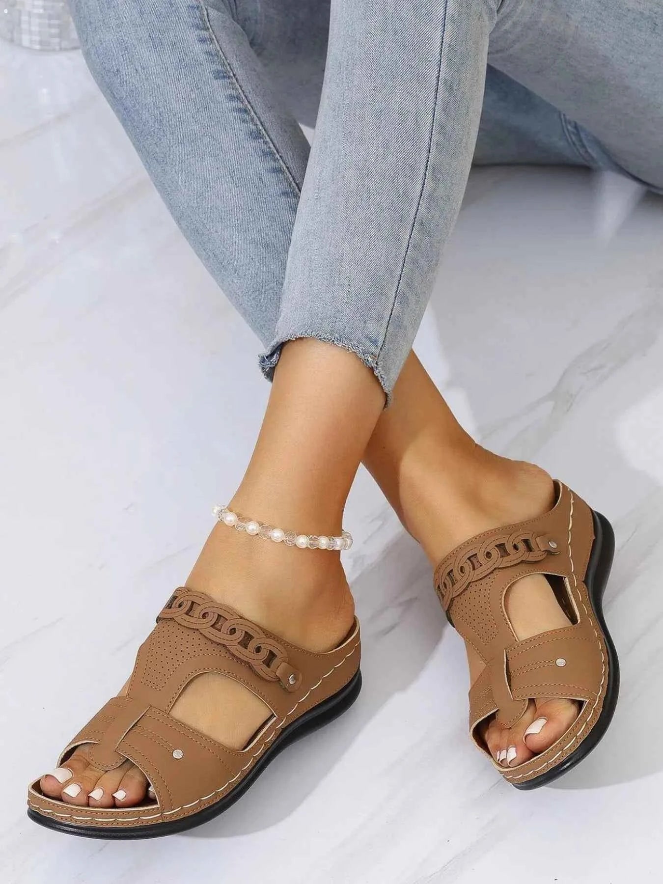 Casual Hollow Out Comfort Sandals 335b625d-a398-49ae-a4ee-14da2522a217-Max-Origin