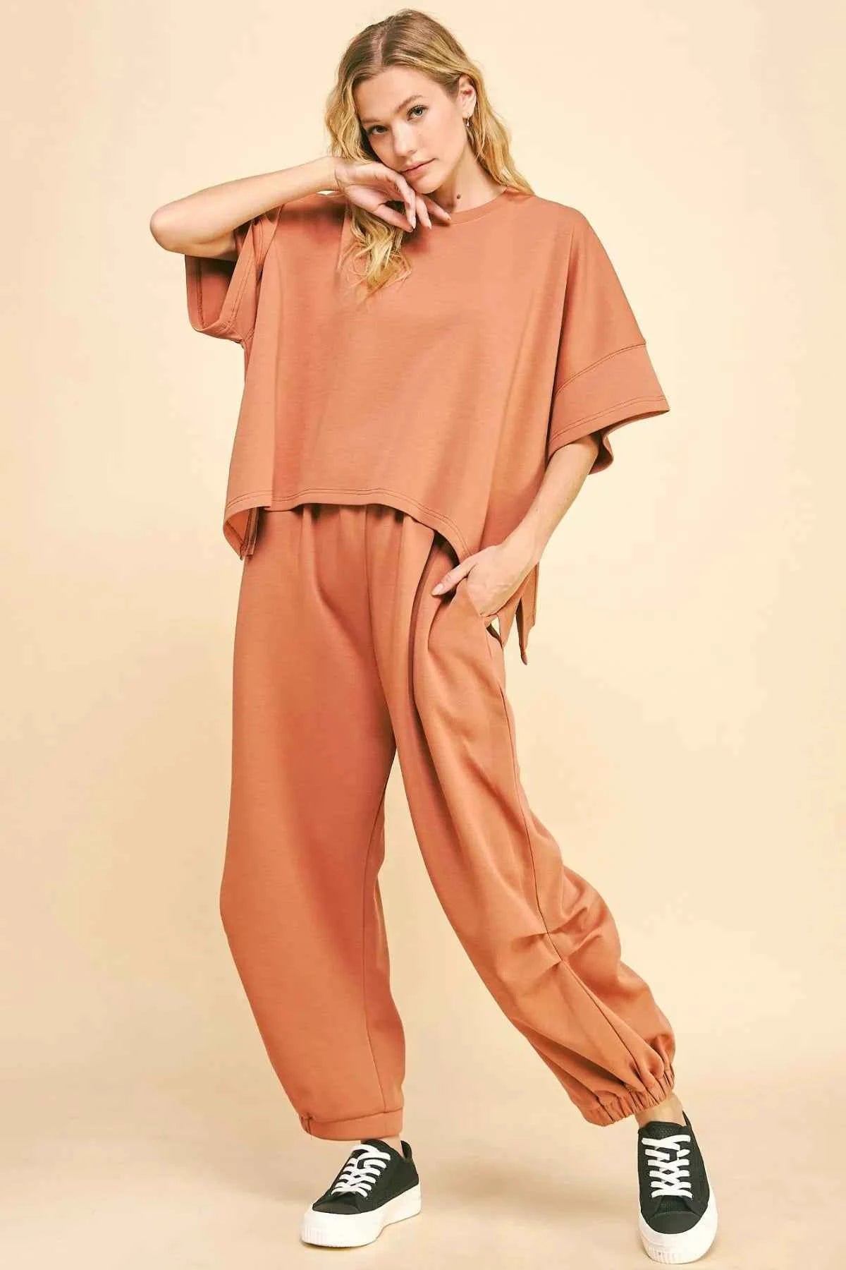 Davi & Dani Flowy Top and Elastic Waist Band Pants Set 335f1726-1178-4336-8d34-8825c7ab49a7-Max-Origin