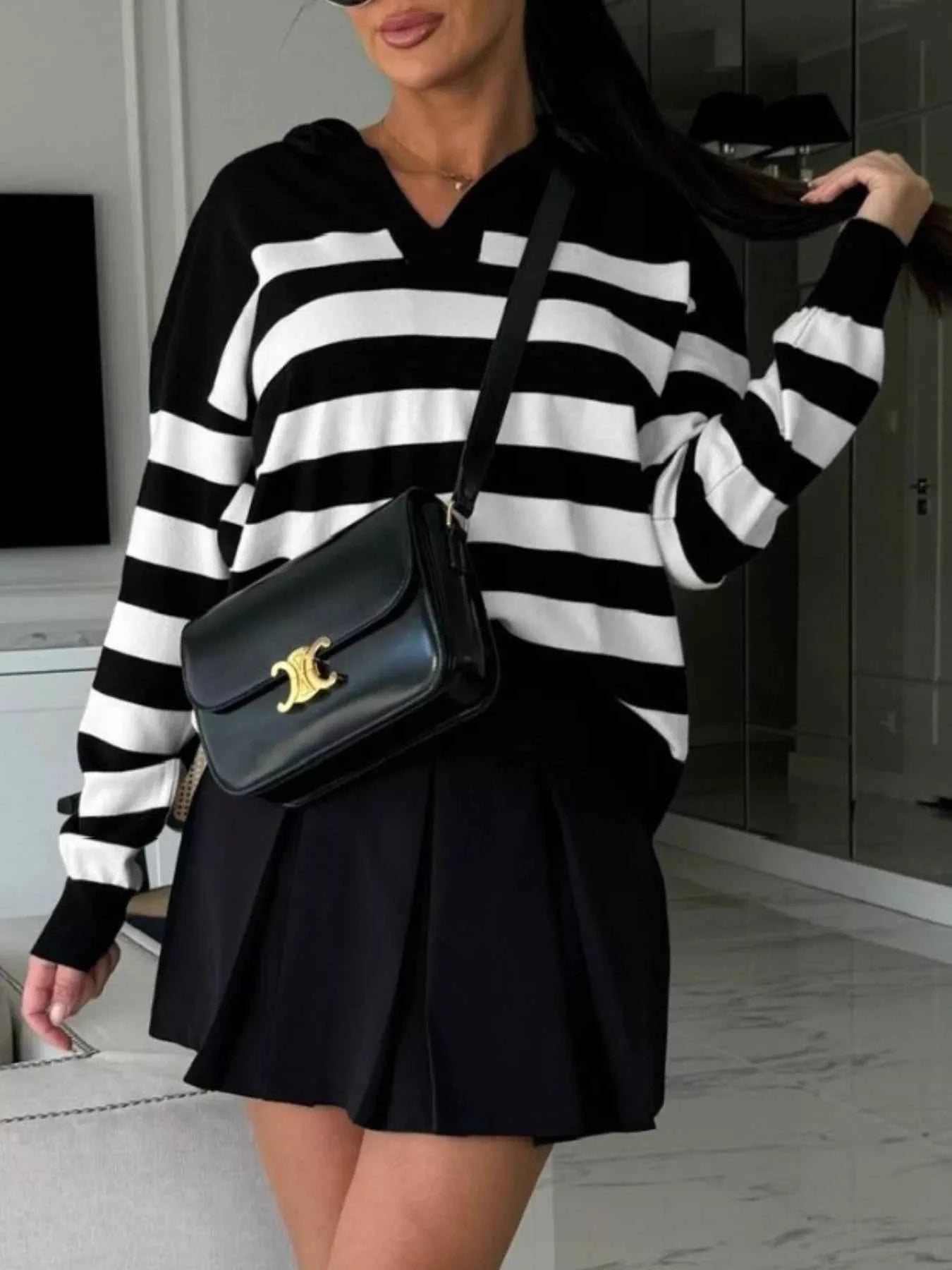 Striped Dropped Shoulder Knit Top 336bcc89-98f4-4a53-98ff-e6fedc5de755-Max-Origin