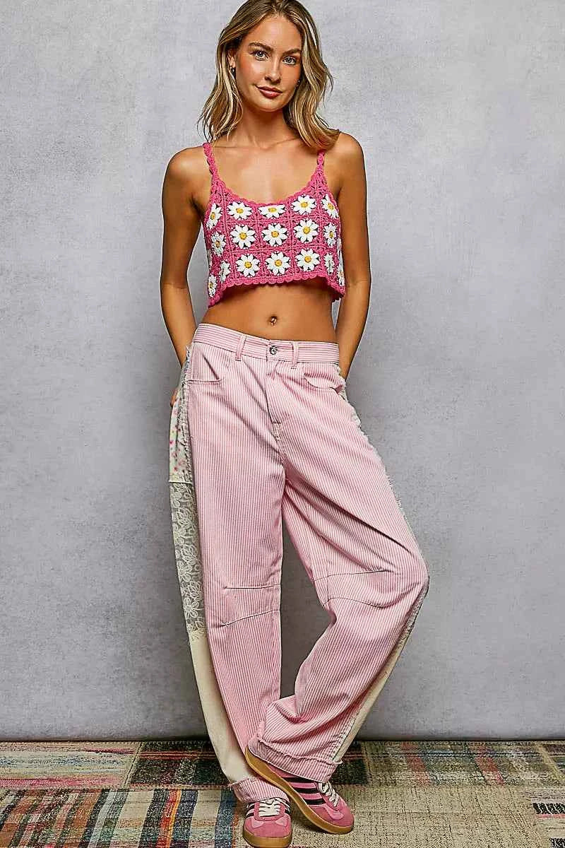 POL Floral Pattern Crochet Cropped Cami with Scalloped Edge 3391c17e-955a-49df-8871-9e4d77f995c2-Max-Origin