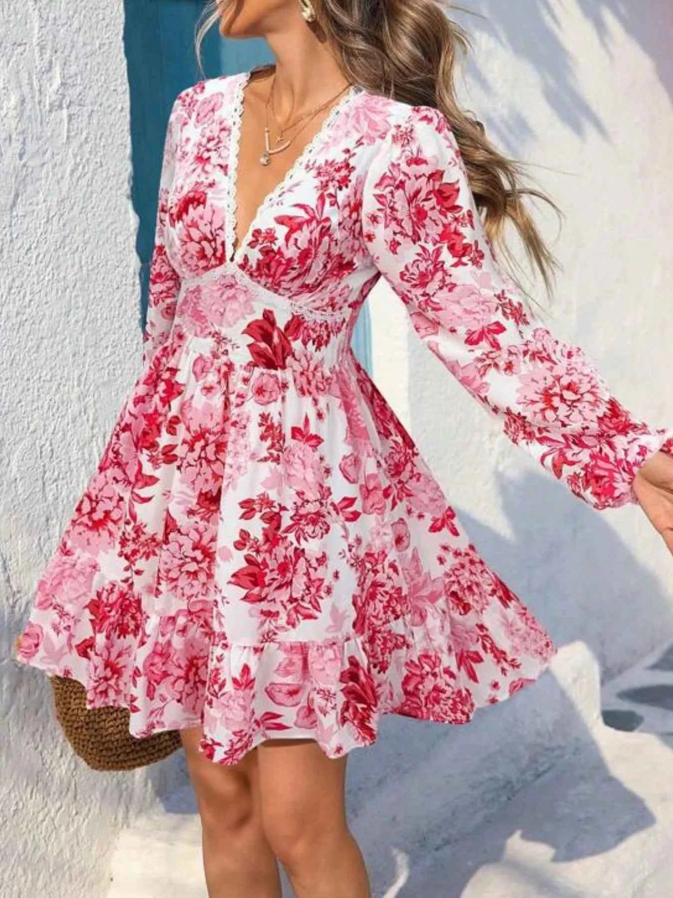 Full Size Floral V-Neck Long Sleeve Dress Plus Size 33c904be-1b34-4b5c-9740-c05f1a27a022-Max-Origin