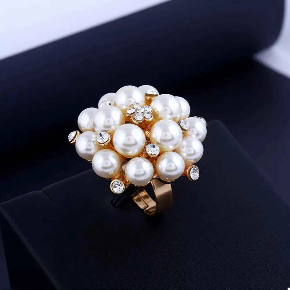 Pearl Cluster Ring 3443aedc-588a-47dd-8f1e-d59379fd8b76-Max-Origin