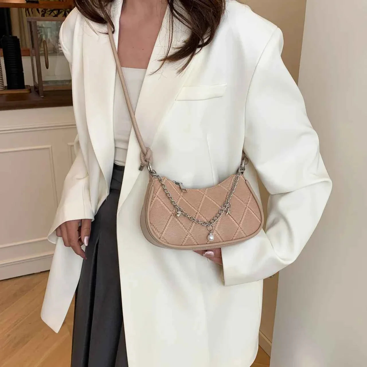 Chain Detail Crescent Shoulder Bag 3451cbc90fd8463391999a616ea84986-Max-Origin