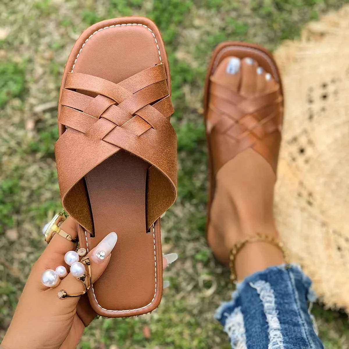 Open Toe Flats Sandals Caramel 34a2bdf0-2914-49e4-8a3d-dc24979bfc6d-Max-Origin