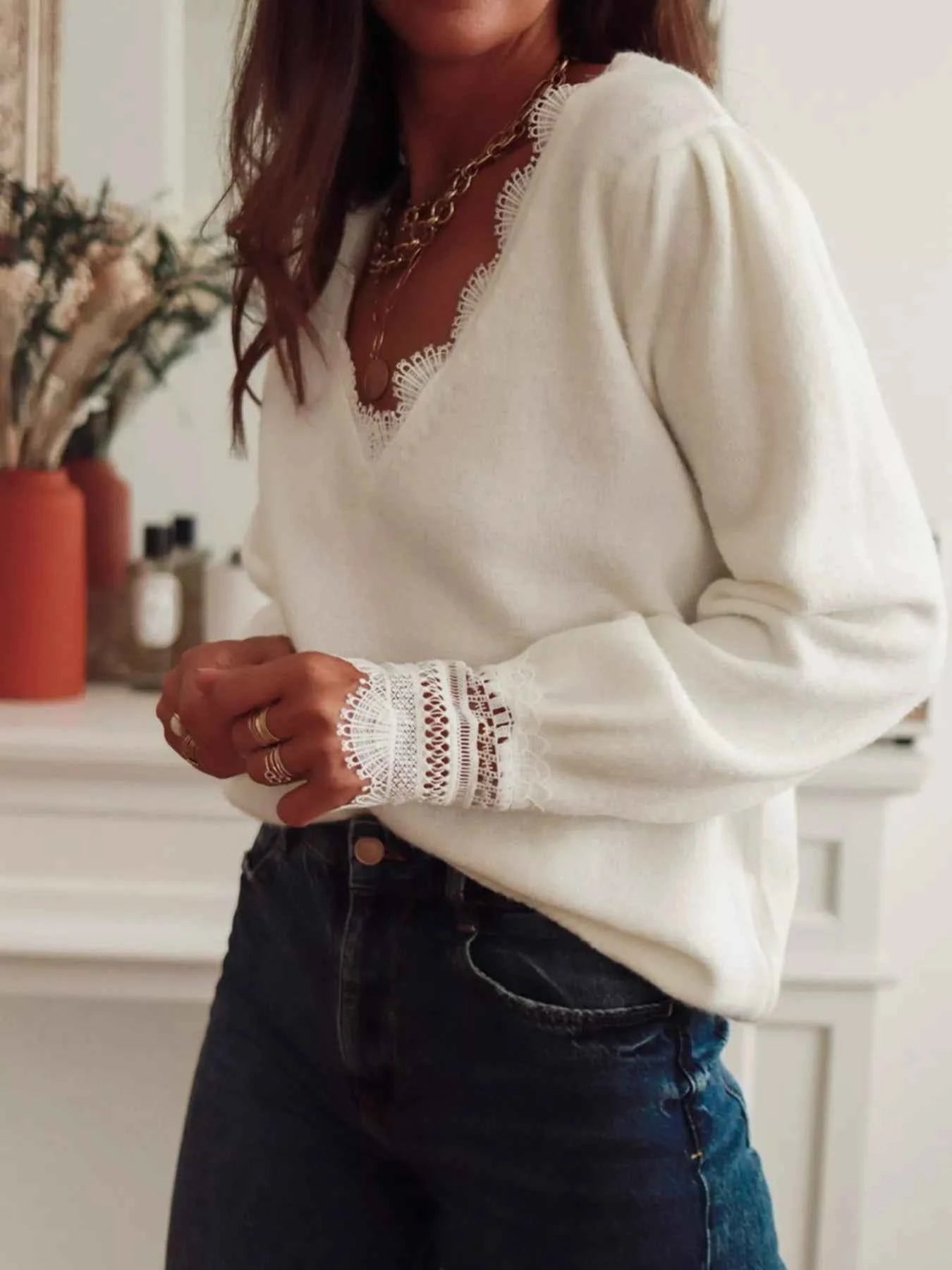 Lace Trim V-Neck Sweater 3527289006294fcd9ebd0fd8459bcf70-Max-Origin